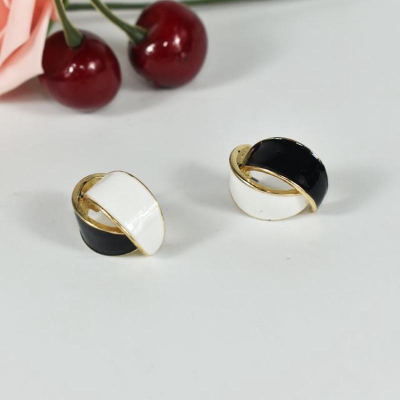 Curve Alloy Glaze Earring 1 Pair - Black One Size