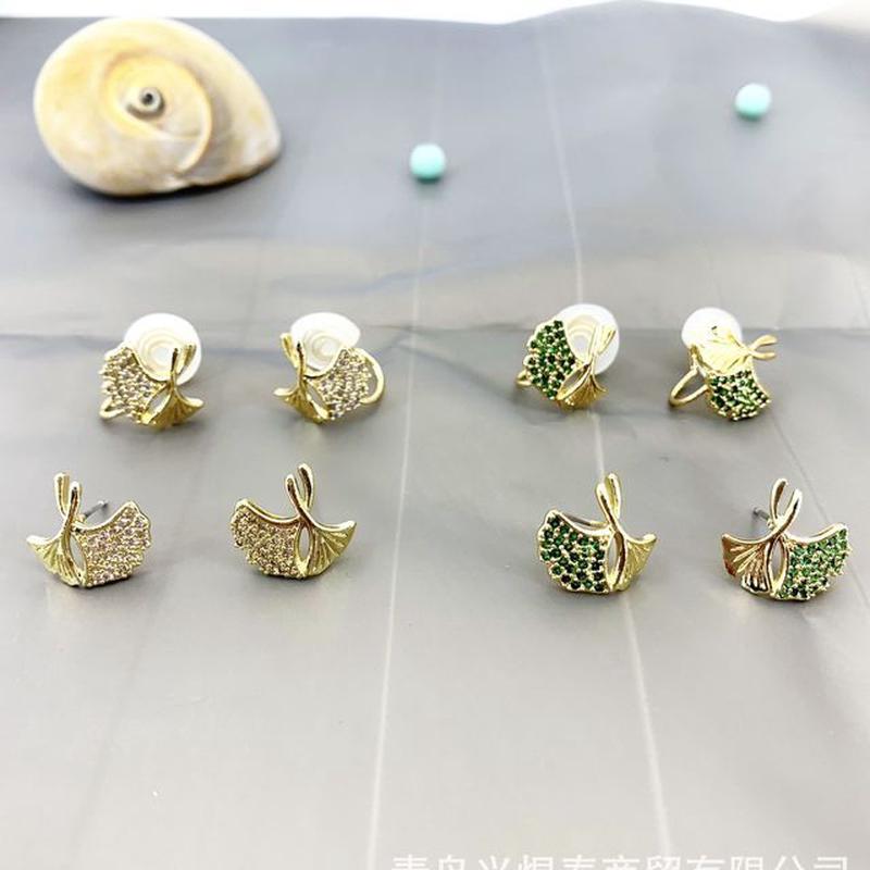 Earring Leaf Rhinestone Alloy 1 Pair - Mosquito Coil Ear Clip - Rhinestone - Green One Size