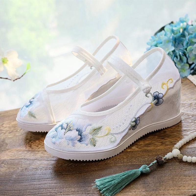 Pointed Wedge Embroidered Mary Jane Shoes Dancing - White 34