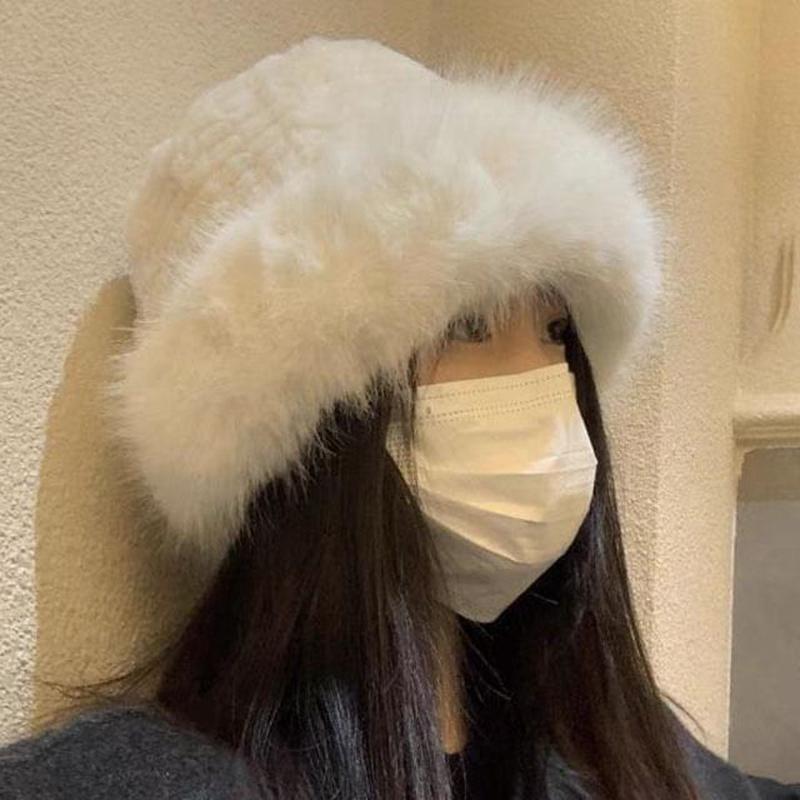 Hat Plain Fluffy Panel / Bucket Bucket Hat - White One Size