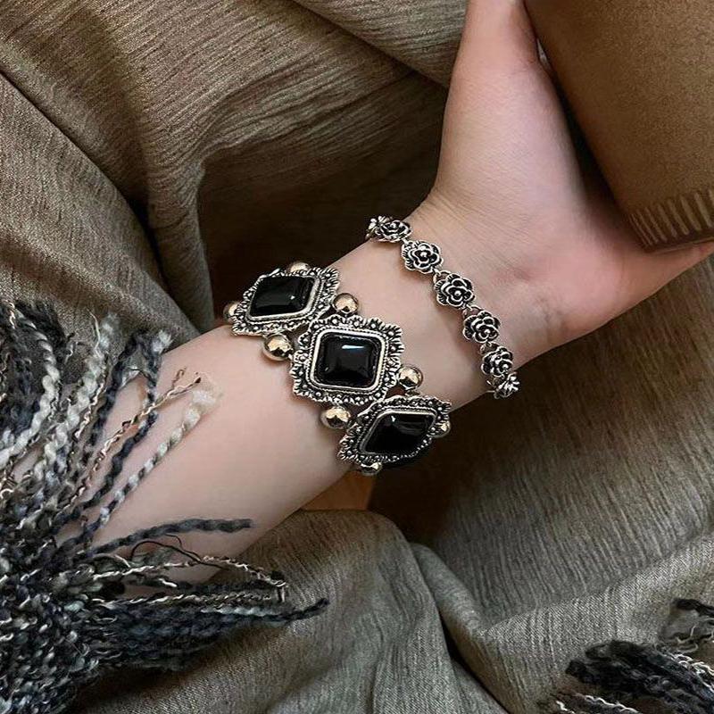 Floral Sterling Two-Piece Stone Silver Set Bracelet Chain Black Modern Gem