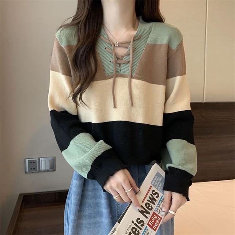 V-Neck Lace-Up Block Sweater Color