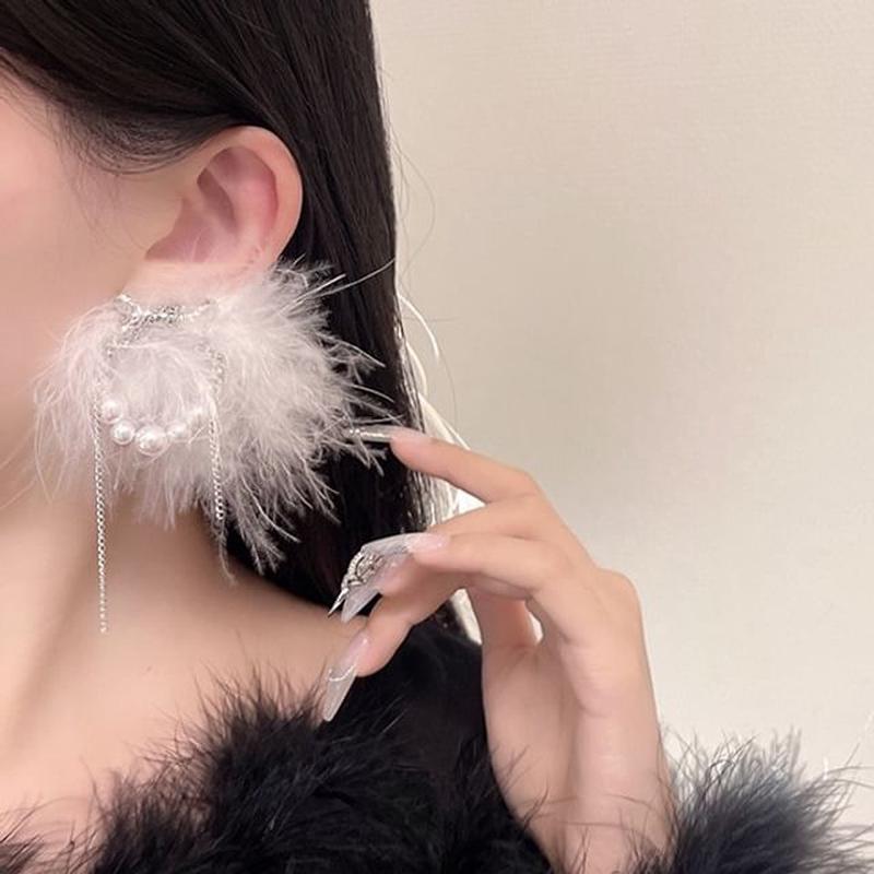 Earring Stud Faux Pearl Feather