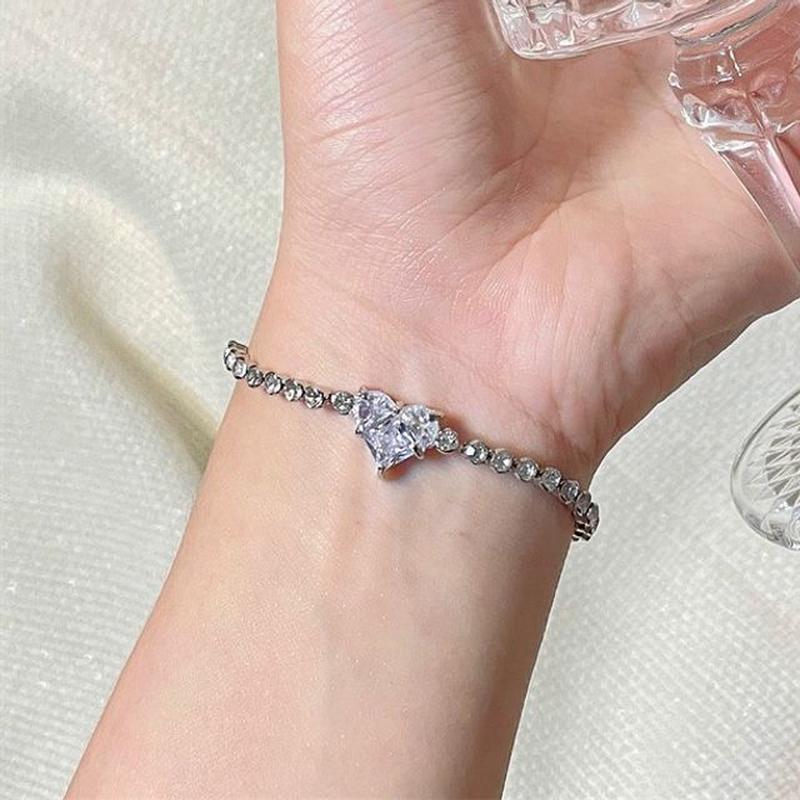 Rhinestone Heart Bracelet