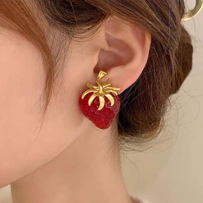 Earring Strawberry Stud